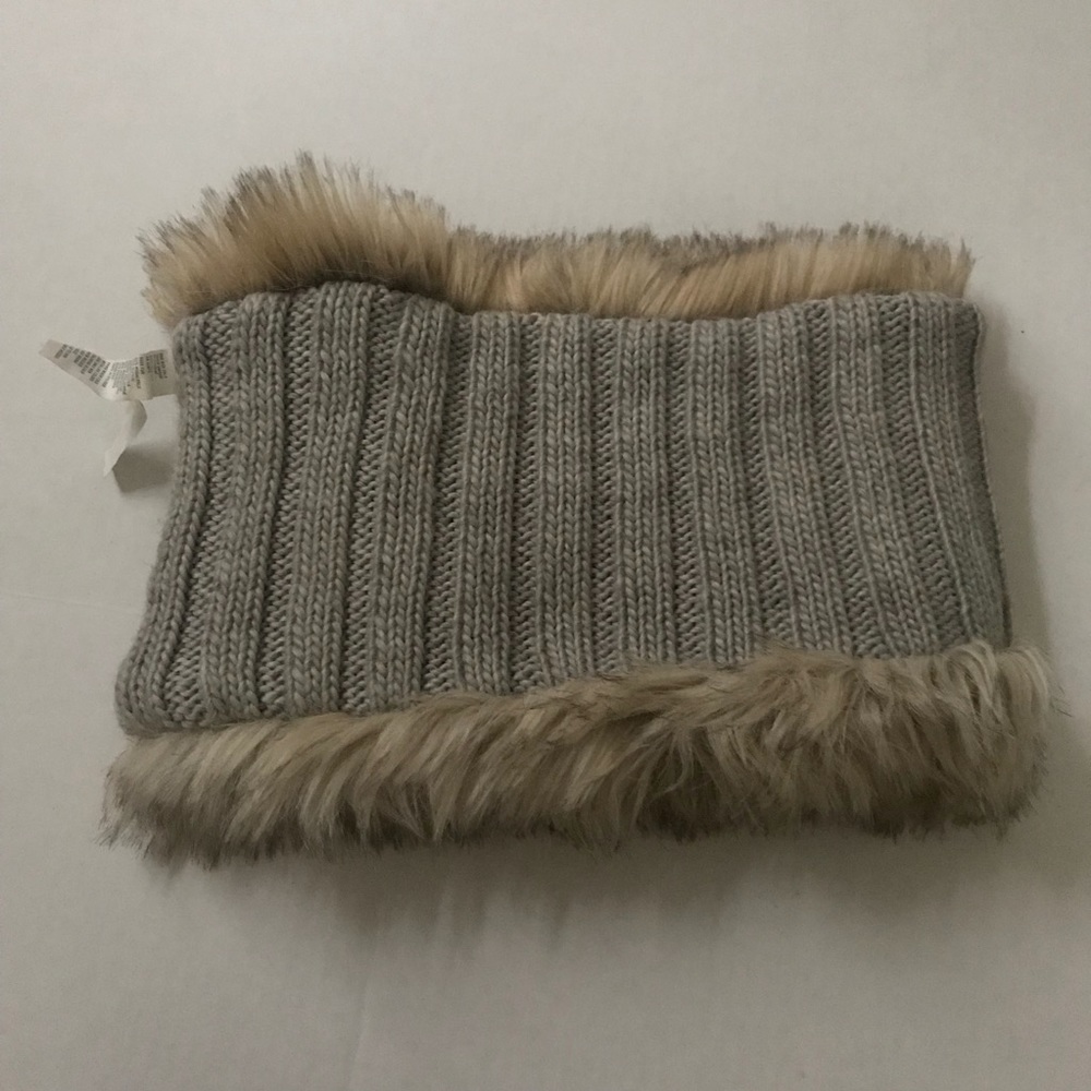 Aeo Fur Collar Scarf - Picture 3 of 3